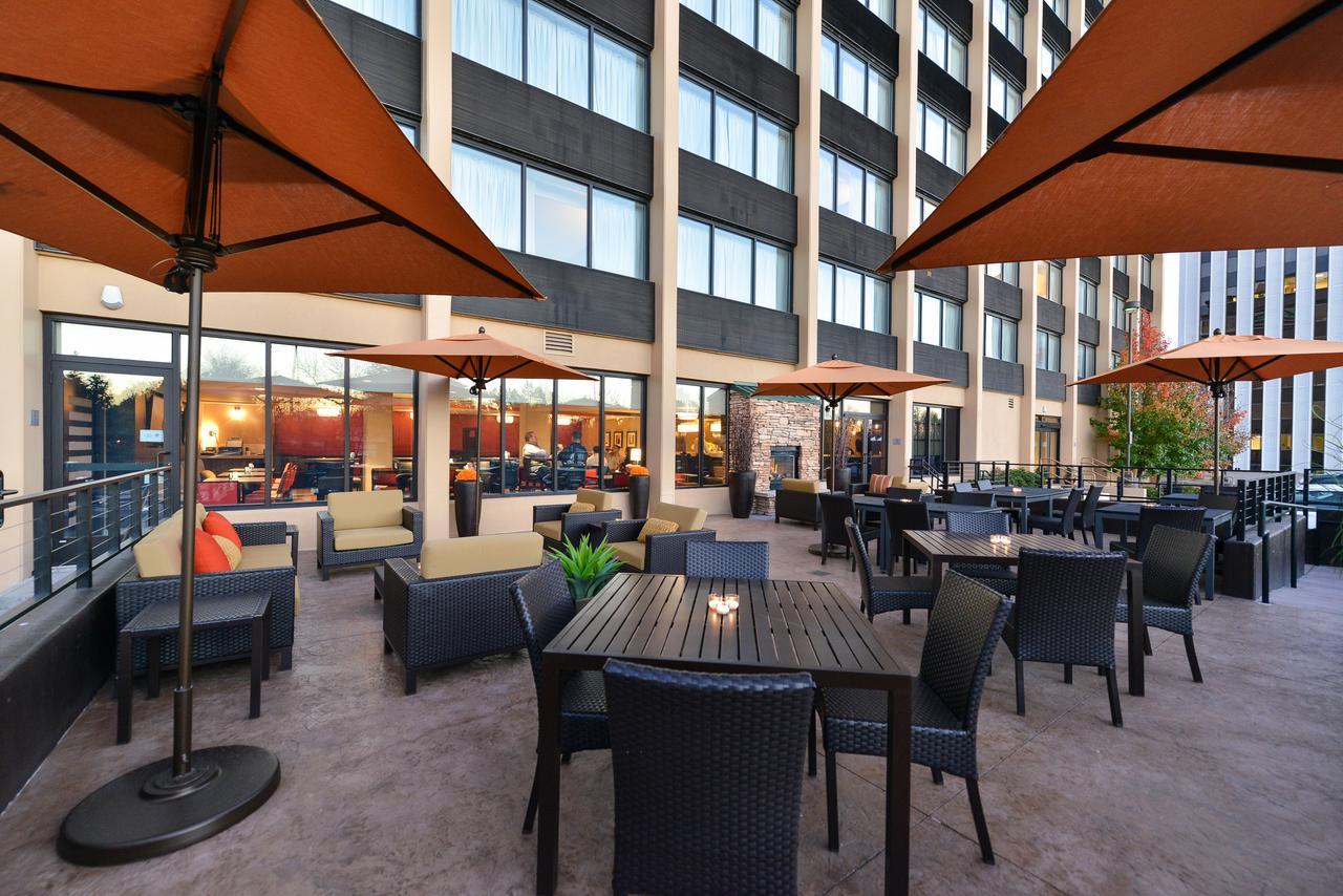Courtyard By Marriott Denver Cherry Creek Exterior photo
