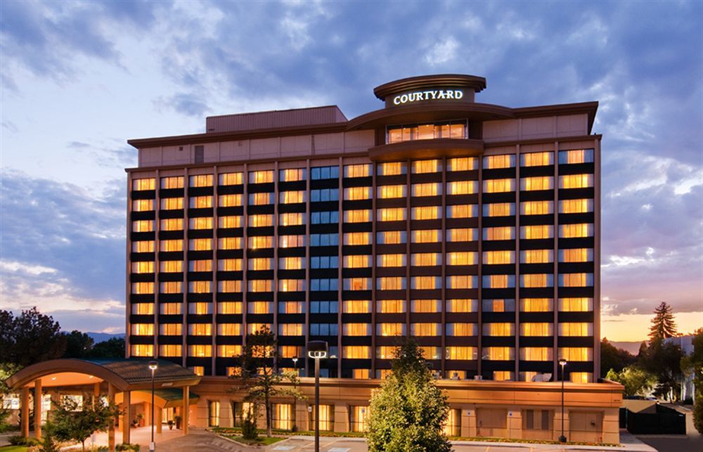 Courtyard By Marriott Denver Cherry Creek Exterior photo
