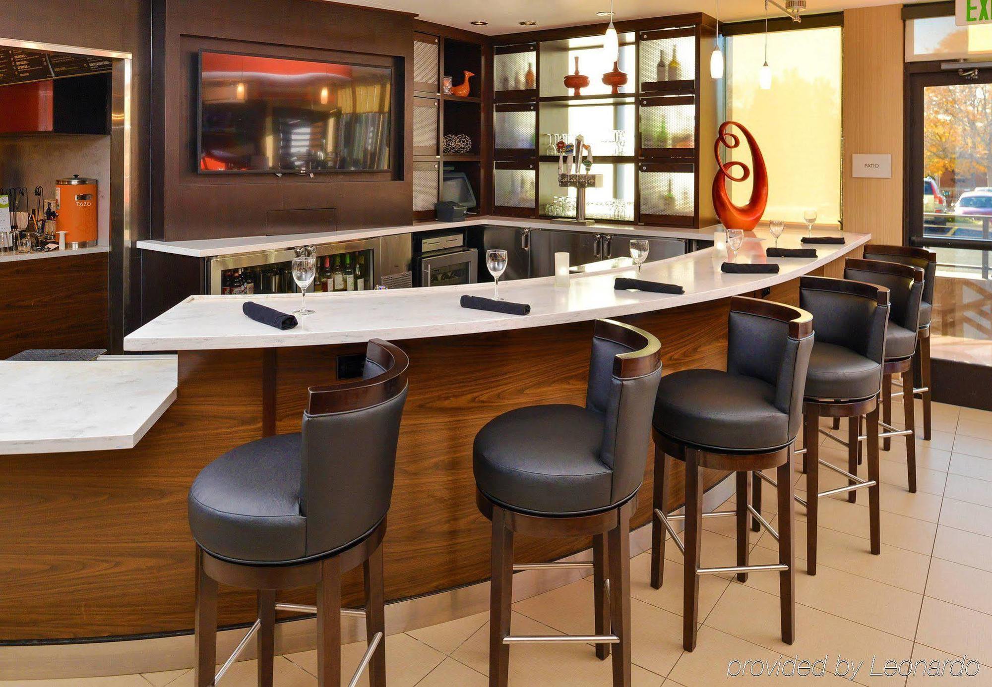 Courtyard By Marriott Denver Cherry Creek Exterior photo